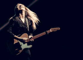 Joanne Shaw Taylor at Pantages Theatre in Minneapolis, Minnesota on October 29, 2022.